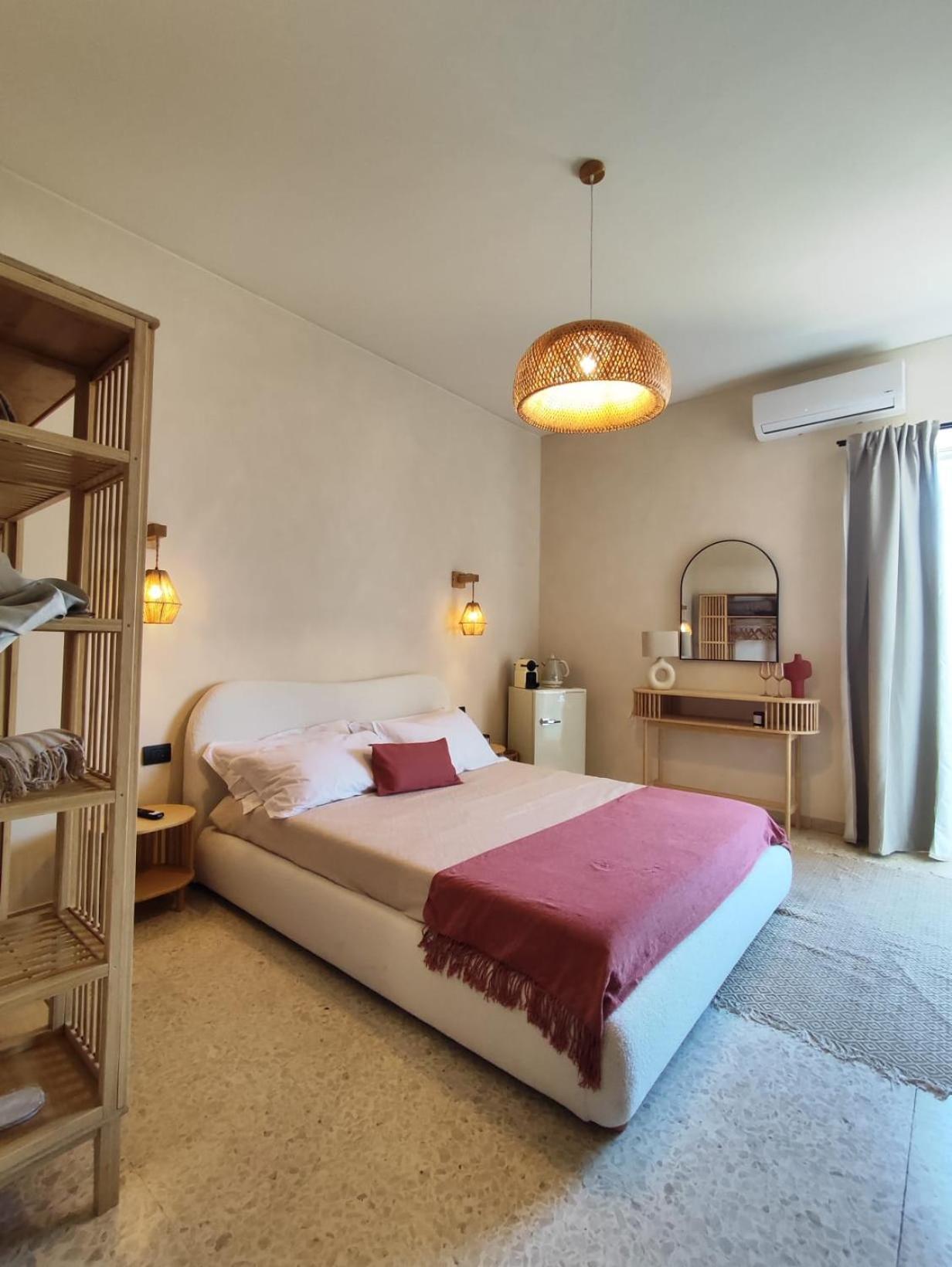 Taga Suites カターニア エクステリア 写真