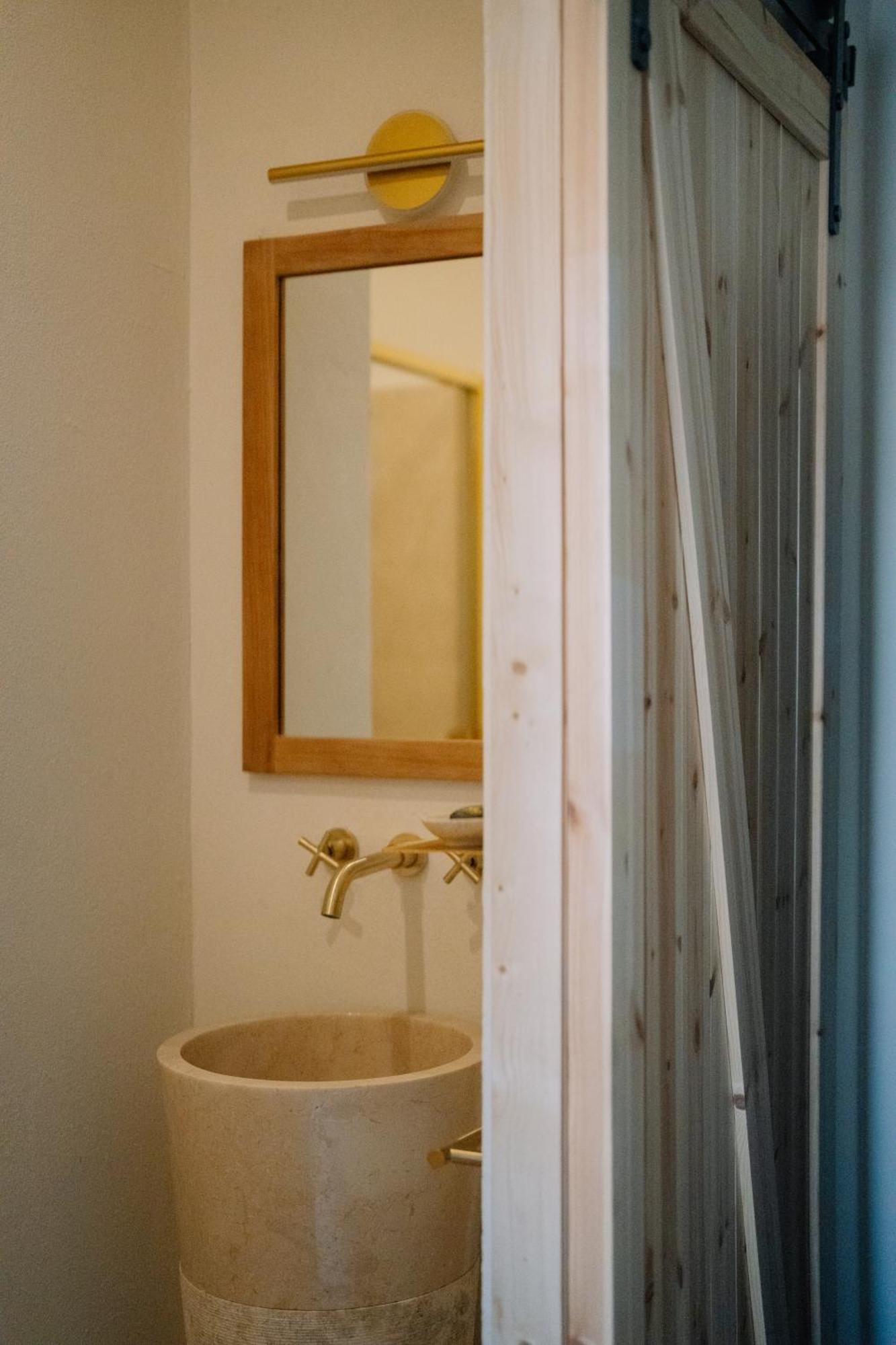 Taga Suites カターニア エクステリア 写真