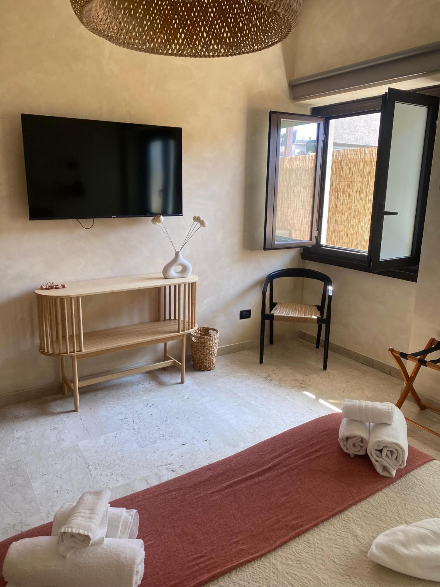 Taga Suites カターニア エクステリア 写真