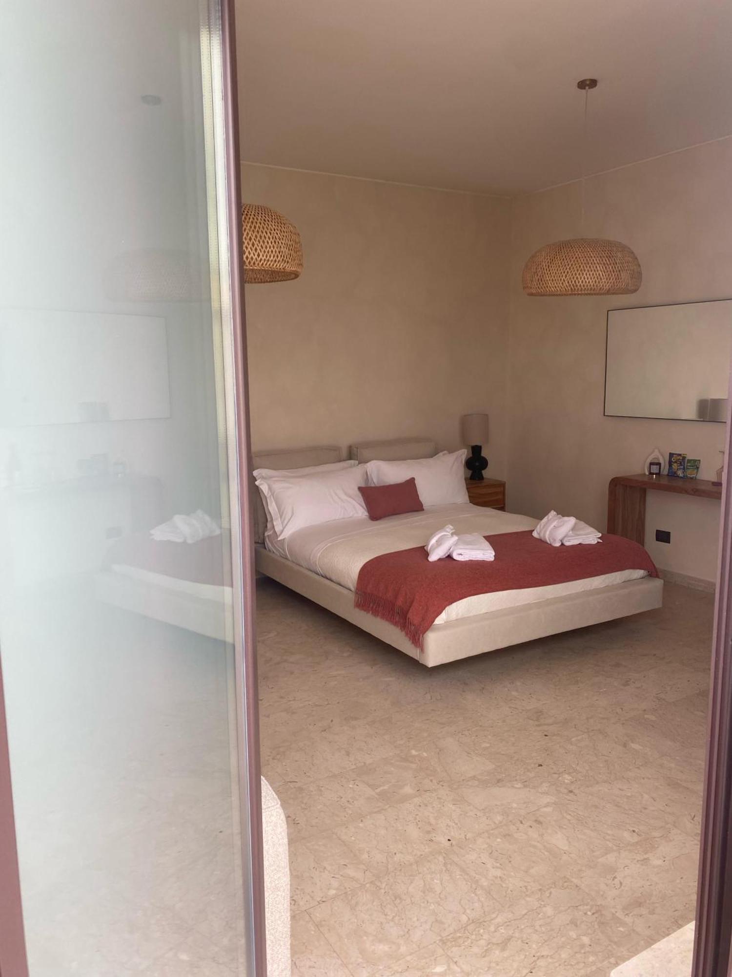 Taga Suites カターニア エクステリア 写真