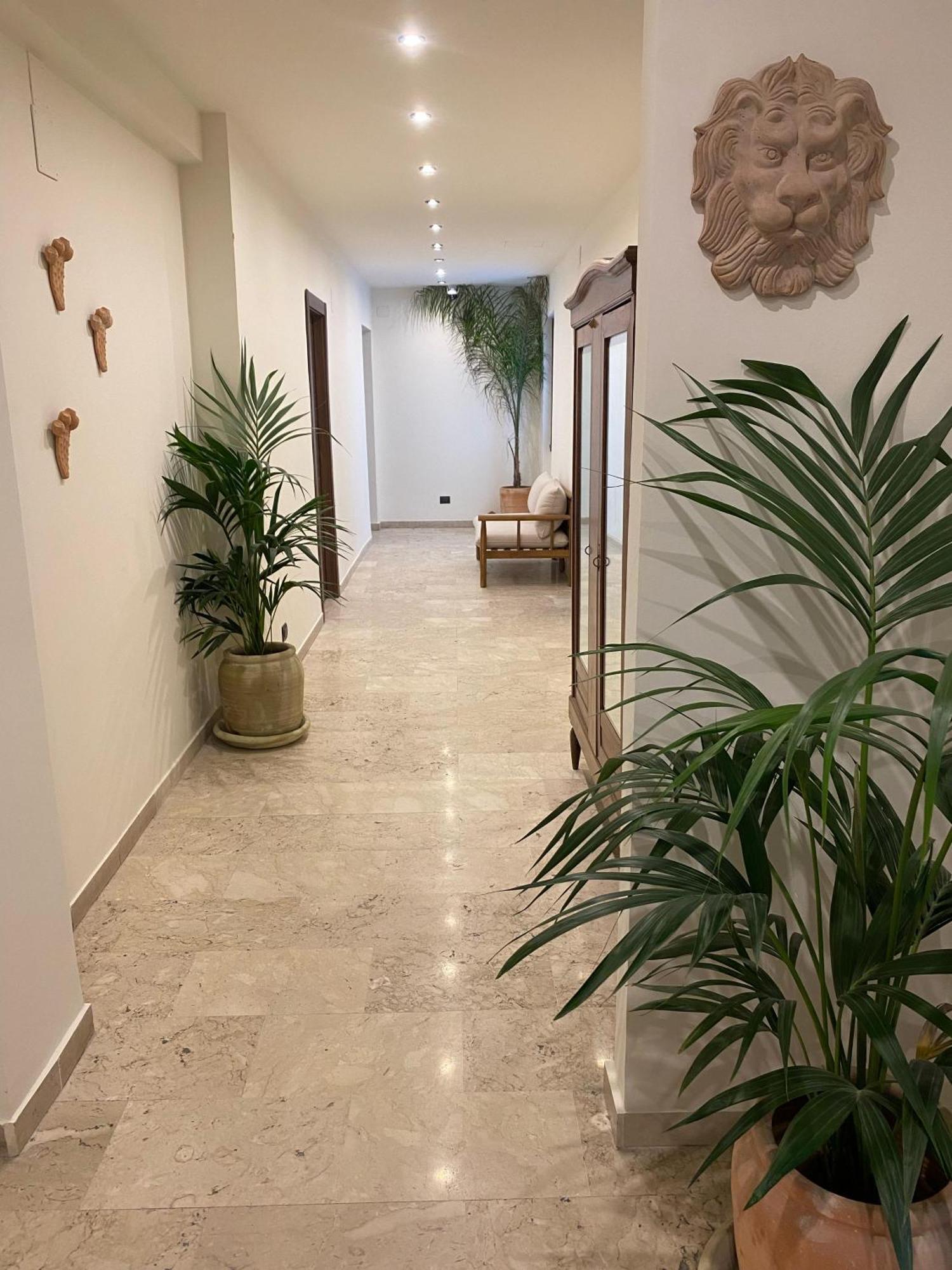 Taga Suites カターニア エクステリア 写真